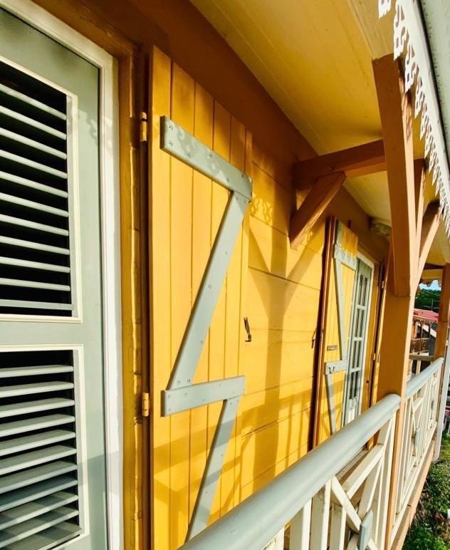 Habitation Baliache - Maison Creole Avec Jardin Privatif, Plage A 200M Deshaies Exterior photo